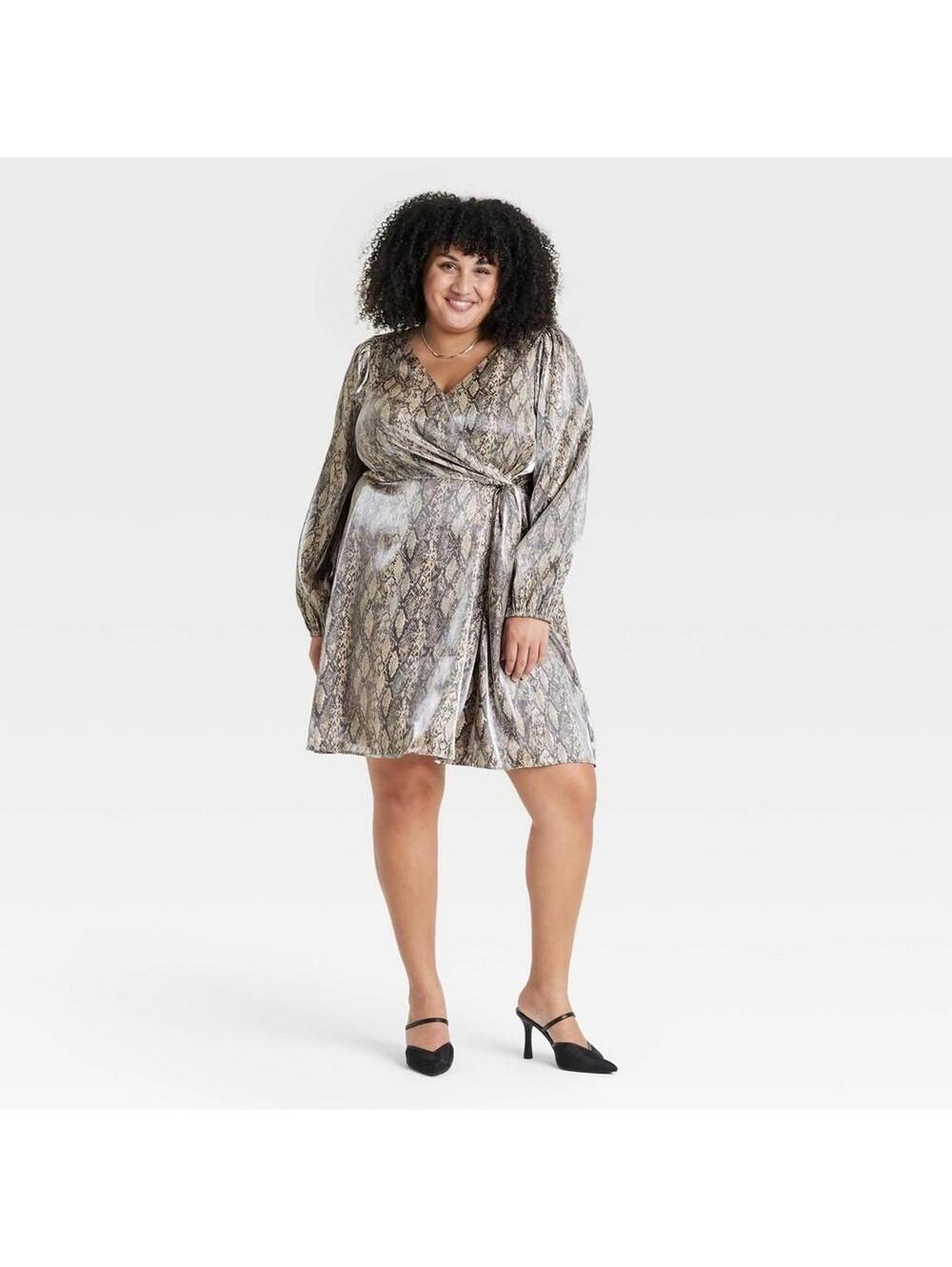 167 Ava & Viv Long Sleeve‎ Snake Print Wrap Dress (2XL, Back/Gray, NWT)